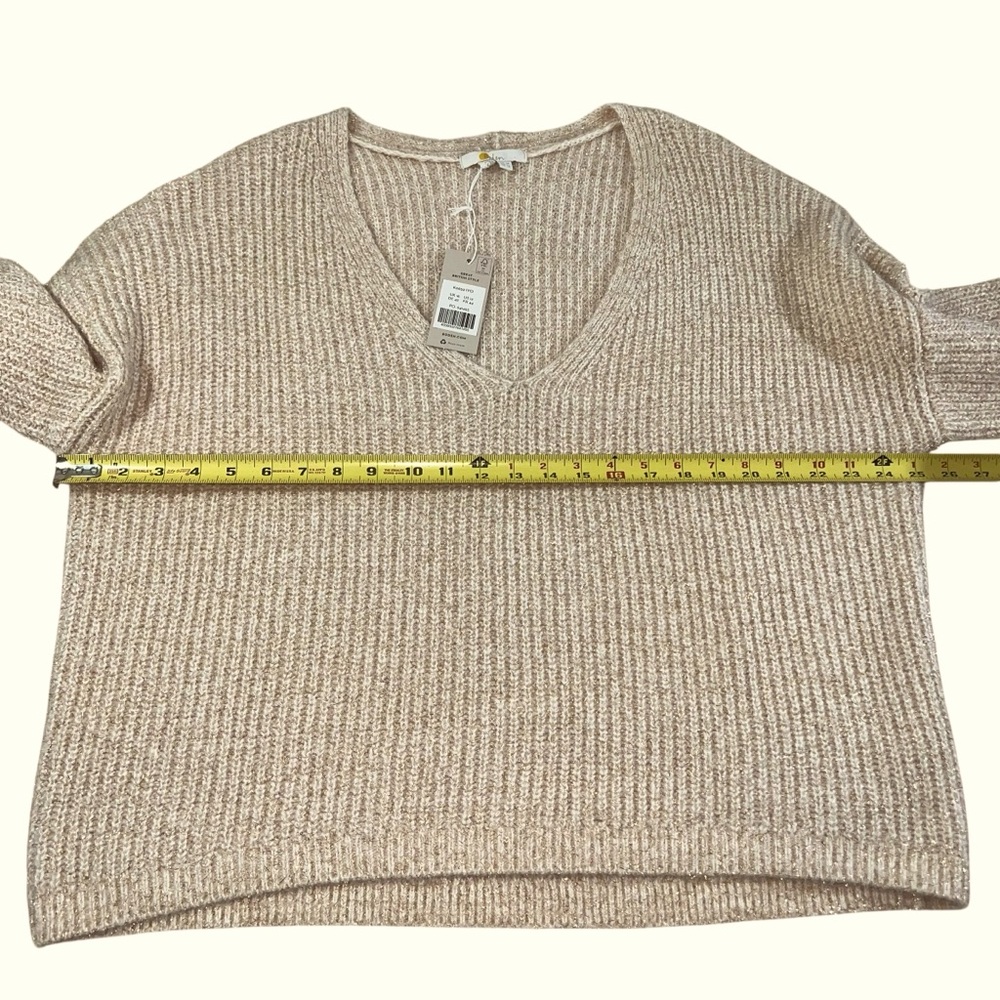 Boden Ivory Sparkle Ribbed Fluffy V-Neck Sweater Oversized Metallic Thread Sz 12 - Picture 10 of 15